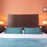 Les Coutainvillaises Hotel