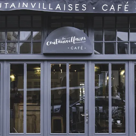 Les Coutainvillaises Hotel