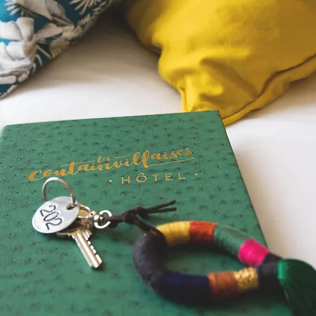 Les Coutainvillaises Hotel